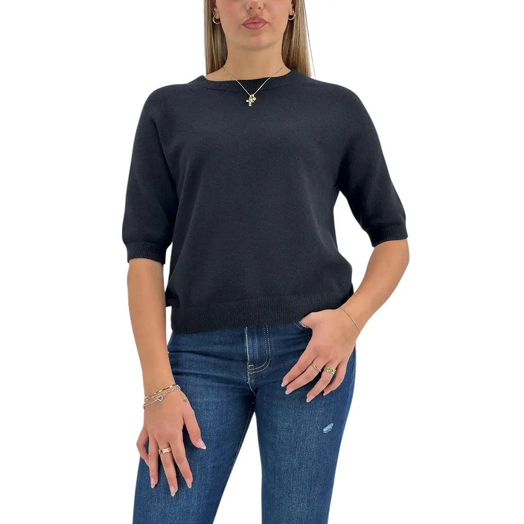 Bassini Maglia Donna Nera con Scollo a Barca e Maniche Corte Raglan a Costine