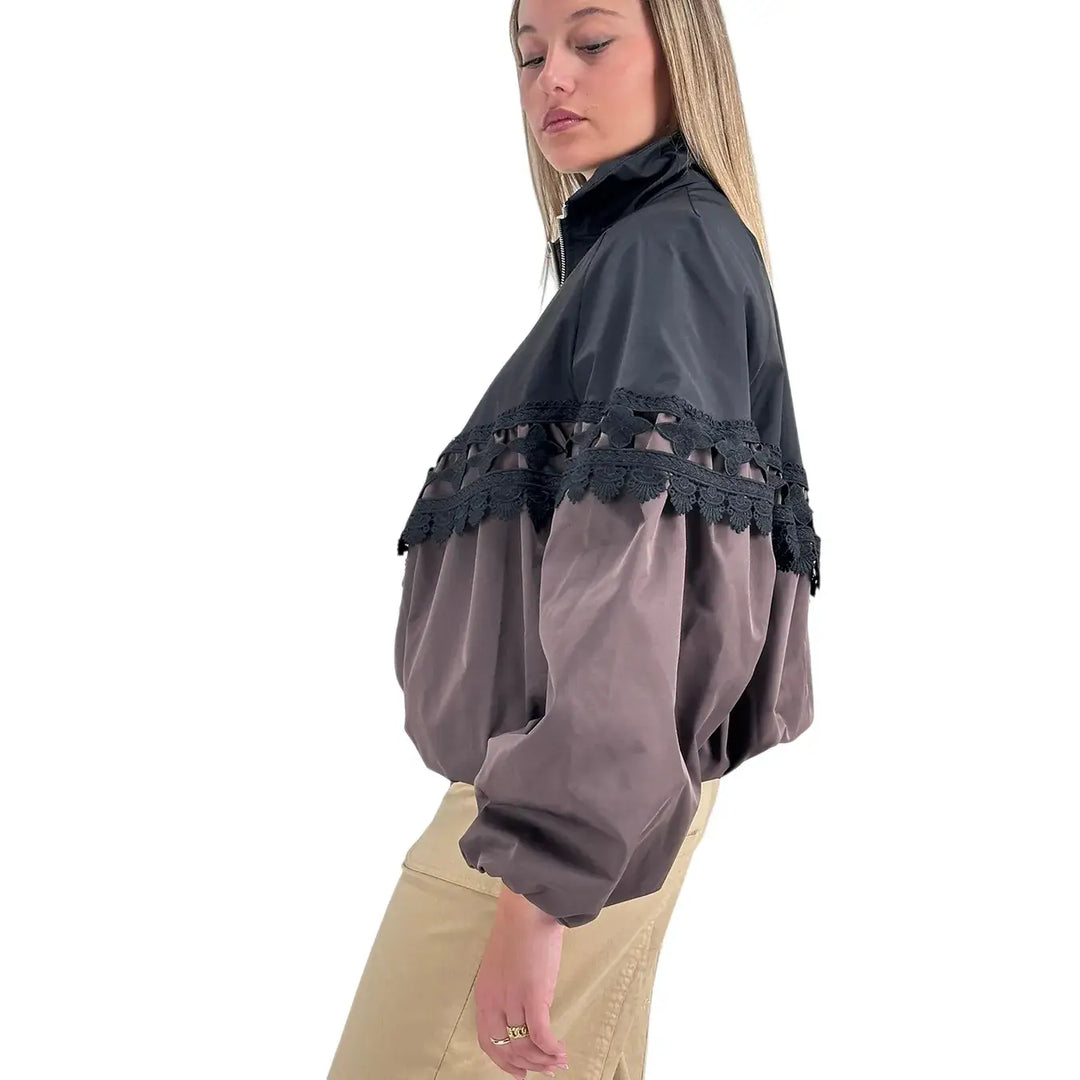 Bassini Bomber Donna Cioccolato Oversize con Inserti in Pizzo Nero e Polsini a Sbuffo