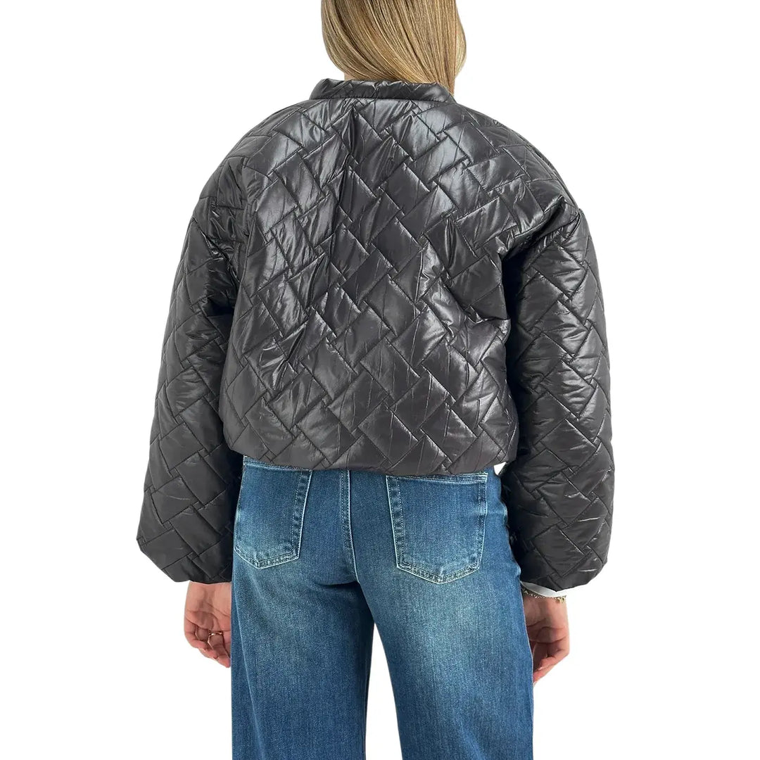 Bassini Piumino Donna Corto Nero Modello Ovetto Trapuntato con Colletto Biker e Zip in Metallo