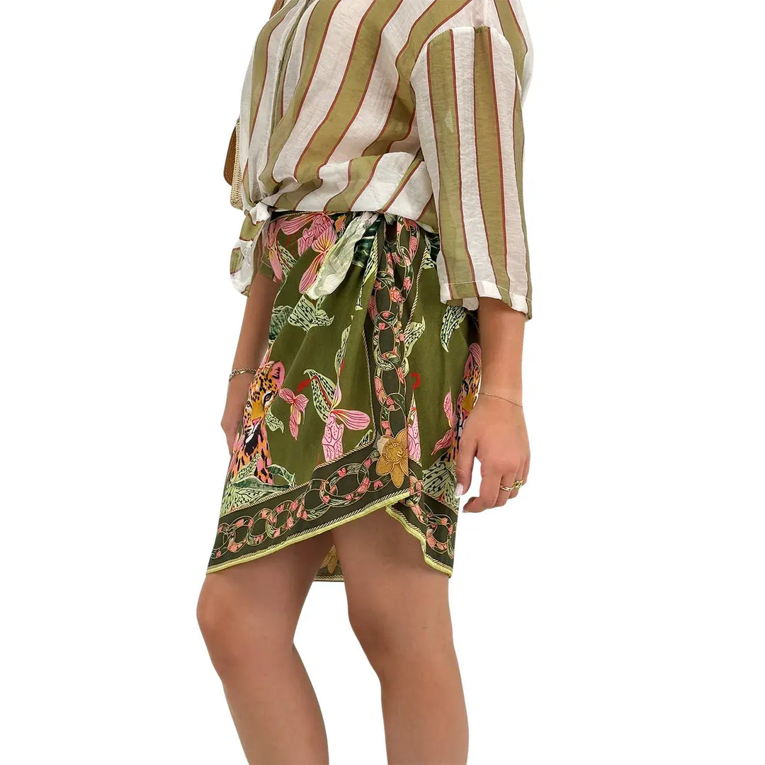 Bassini Camicia Donna Verde a Righe con Nodo Frontale, Collo Coreano e Maniche Corte