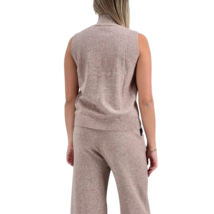 Bassini Coordinato Donna Tre Pezzi Beige in Maglia con Pantaloni e Maglia Smanicata a Lupetto