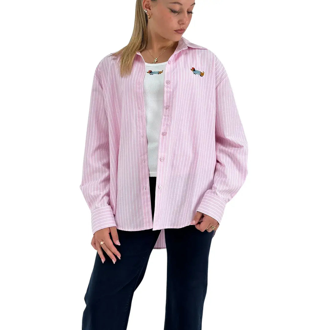 Bassini Camicia Donna Rosa Gessata Oversize con Bassotto Ricamato e Canotta Bianca Inclusa