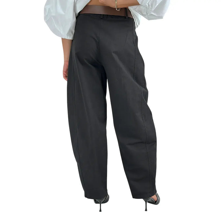 Bassini Pantaloni Donna Neri Oversize Modello a Banana con Tasche a Toppa e Cintura in Ecopelle