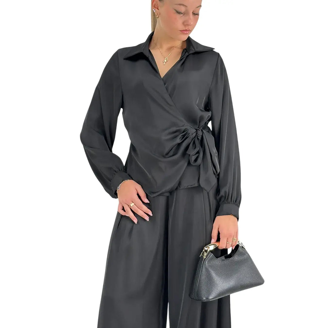 Bassini Camicia Donna Nera Incrociata con Fiocco Laterale ed Elastico Posteriore