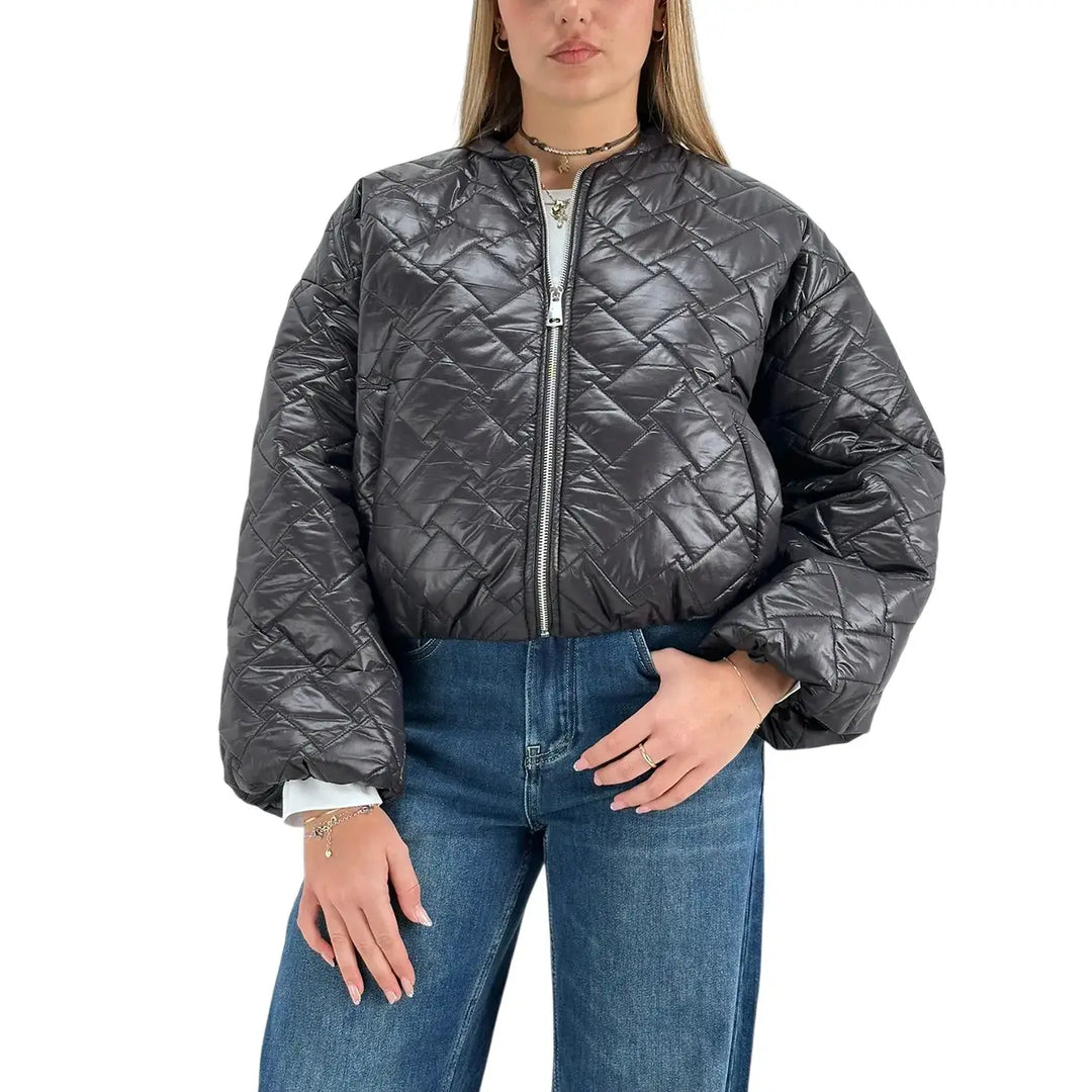 Bassini Piumino Donna Corto Nero Modello Ovetto Trapuntato con Colletto Biker e Zip in Metallo