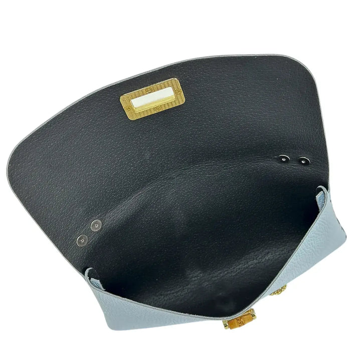 Bassini Borsa Donna Piccola in Pelle Celeste con Tracolla Catena Oro e Chiusura Girello Bambù