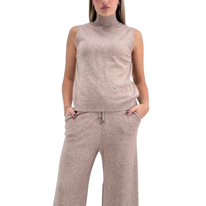 Bassini Coordinato Donna Tre Pezzi Beige in Maglia con Pantaloni e Maglia Smanicata a Lupetto