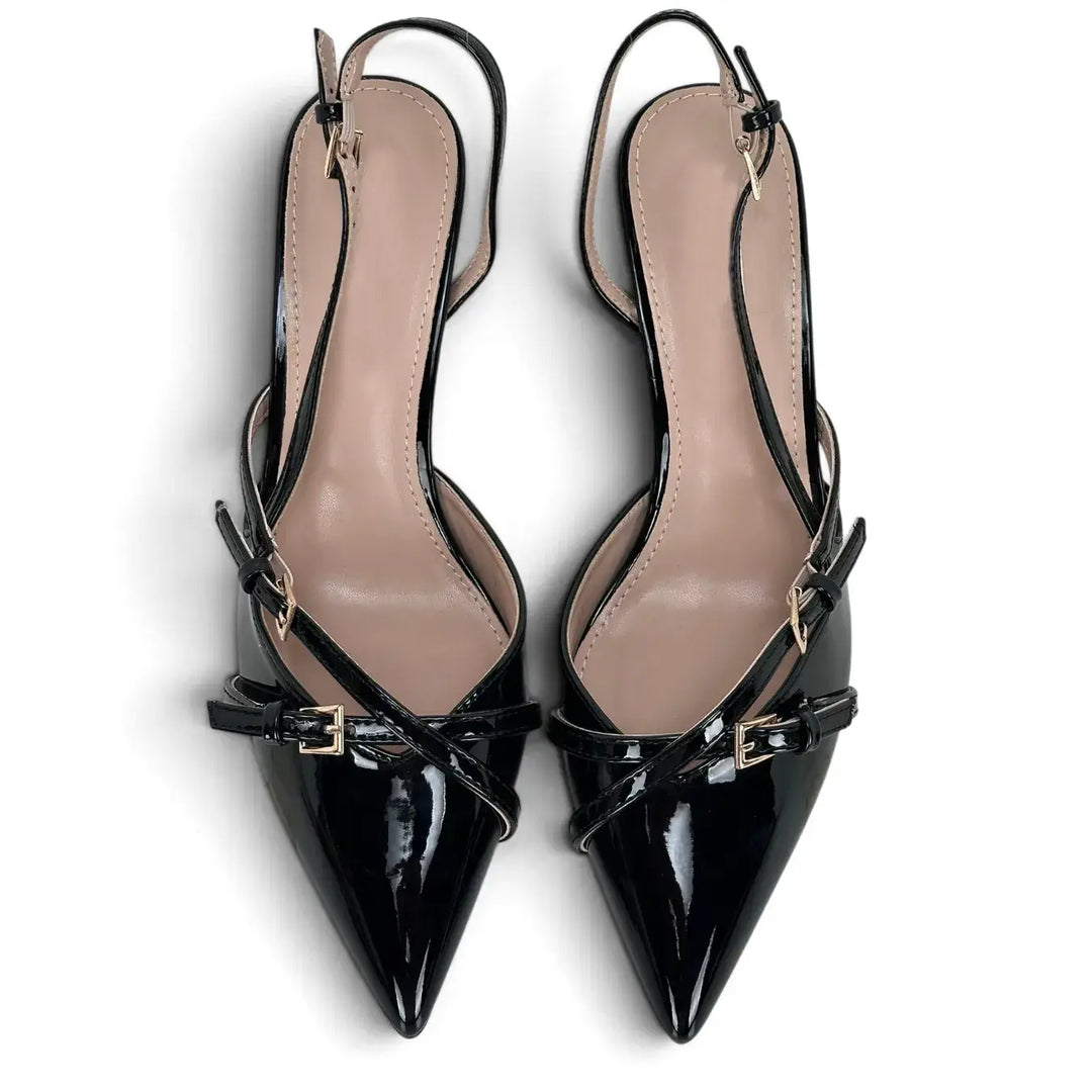 Bassini Slingback Donna in Ecopelle Verniciata Nera con Doppio Cinturino e Fibbiette Oro Tacco 7,5 cm