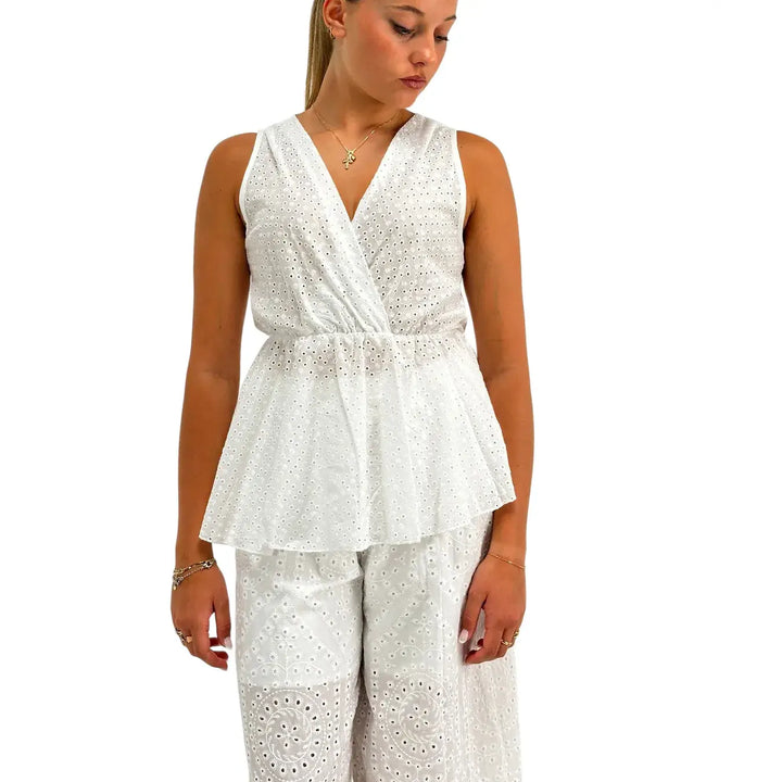 Bassini Top Donna Bianco in Sangallo con Scollo a V e Modello Smanicato in Cotone