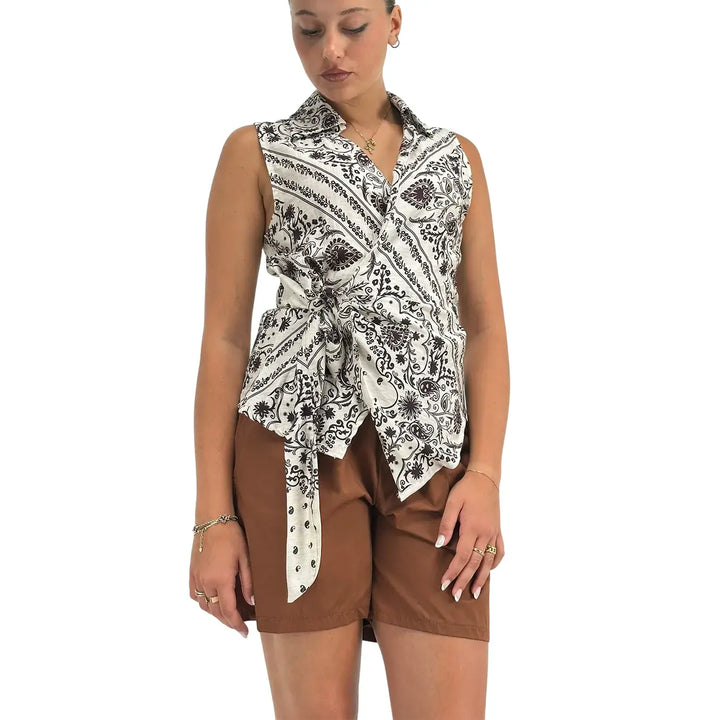 Bassini Camicia Donna Burro Smanicata con Nodo Frontale e Stampa Bandana Marrone