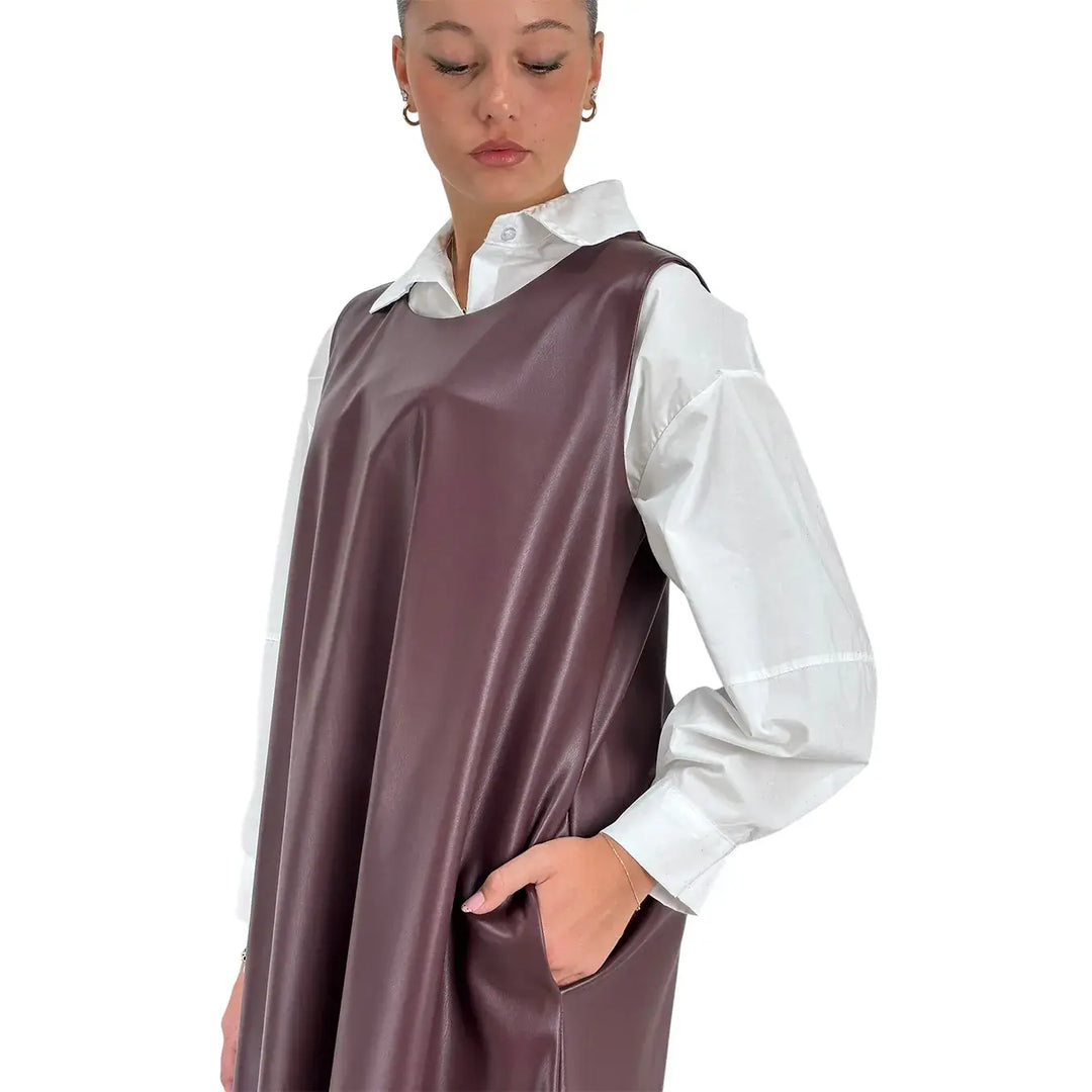 Bassini Abito Donna in Ecopelle Vino Smanicato Oversize a Trapezio con Scollo a Barca e Tasche Laterali