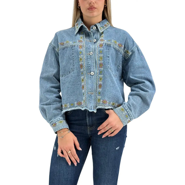 Bassini Giubbotto Donna Blu Chiaro in Denim Cropped con Ricami Etnici e Fondo Sfrangiato